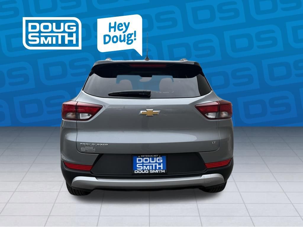 Used 2024 Chevrolet TrailBlazer LT image 3