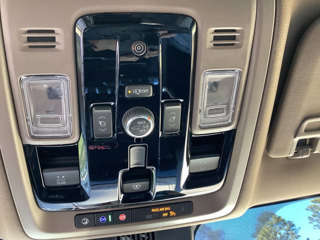 New 2026 GMC Yukon Denali w/ Denali Reserve Package AWD/4WD image 32