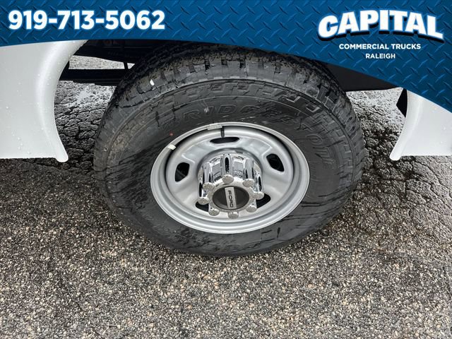 New 2026 Ford F350 XL w/ XL Chrome Package image 13