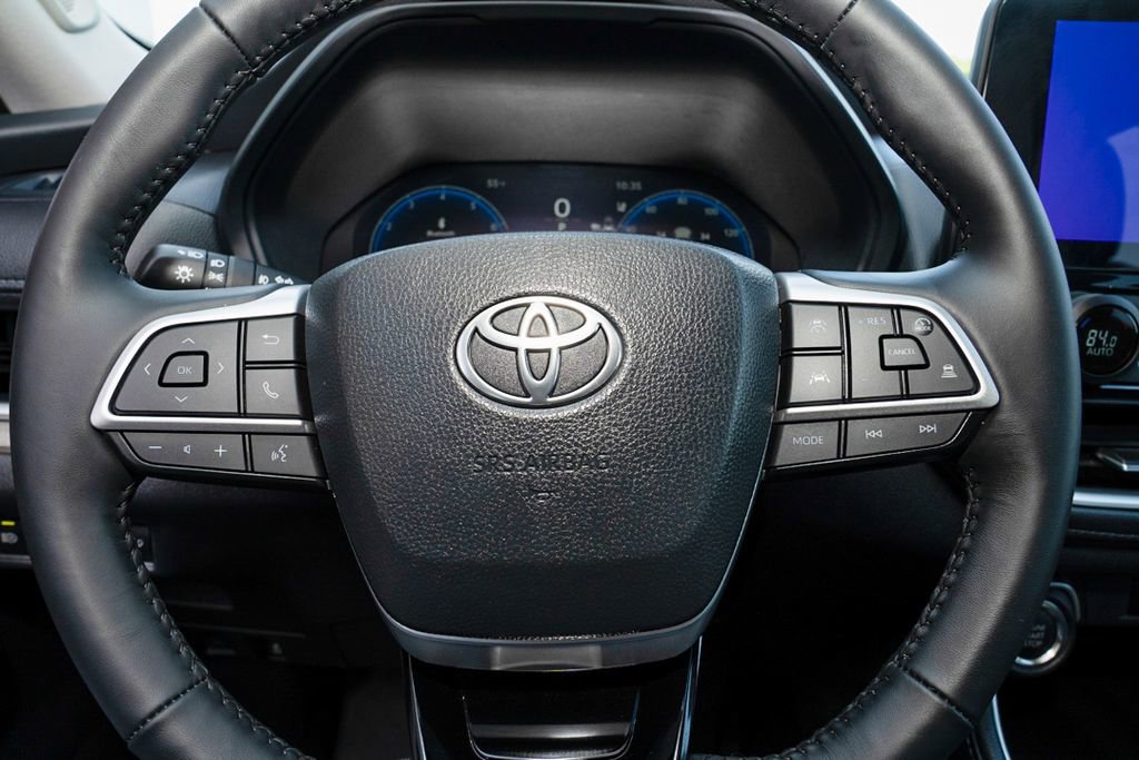 Used 2026 Toyota Grand Highlander Limited image 21