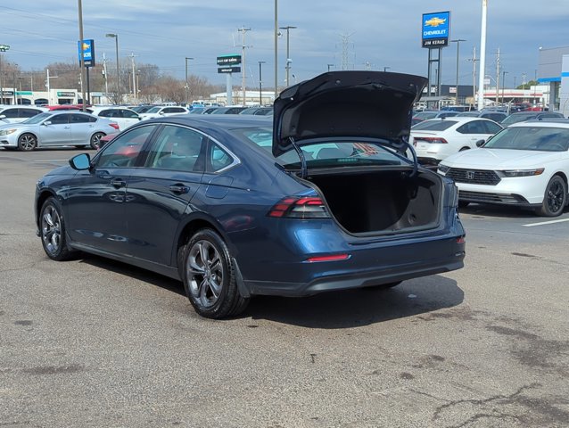 Used 2023 Honda Accord EX image 7