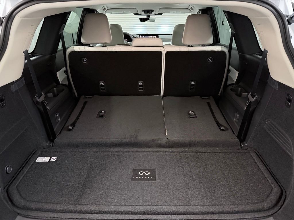 Certified 2027 INFINITI QX60 Luxe w/ Cargo Package FWD image 39