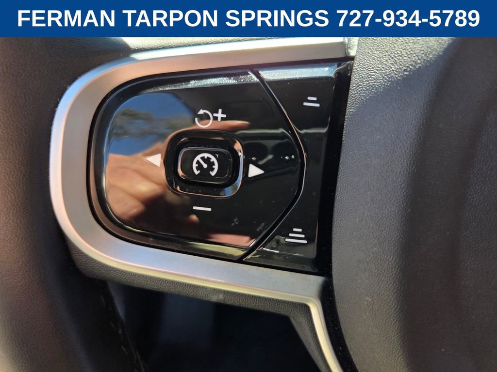 Certified 2025 Volvo XC90 B6 Plus image 18