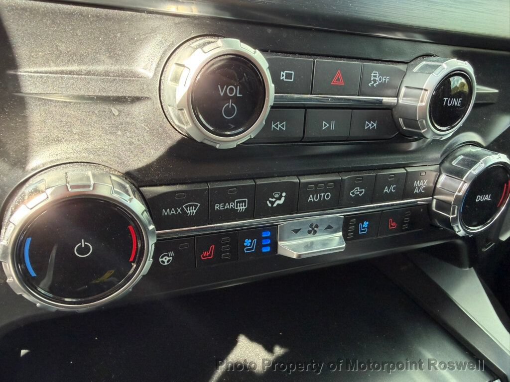 Used 2025 Ford F450 Lariat w/ Lariat Ultimate Package AWD/4WD image 19