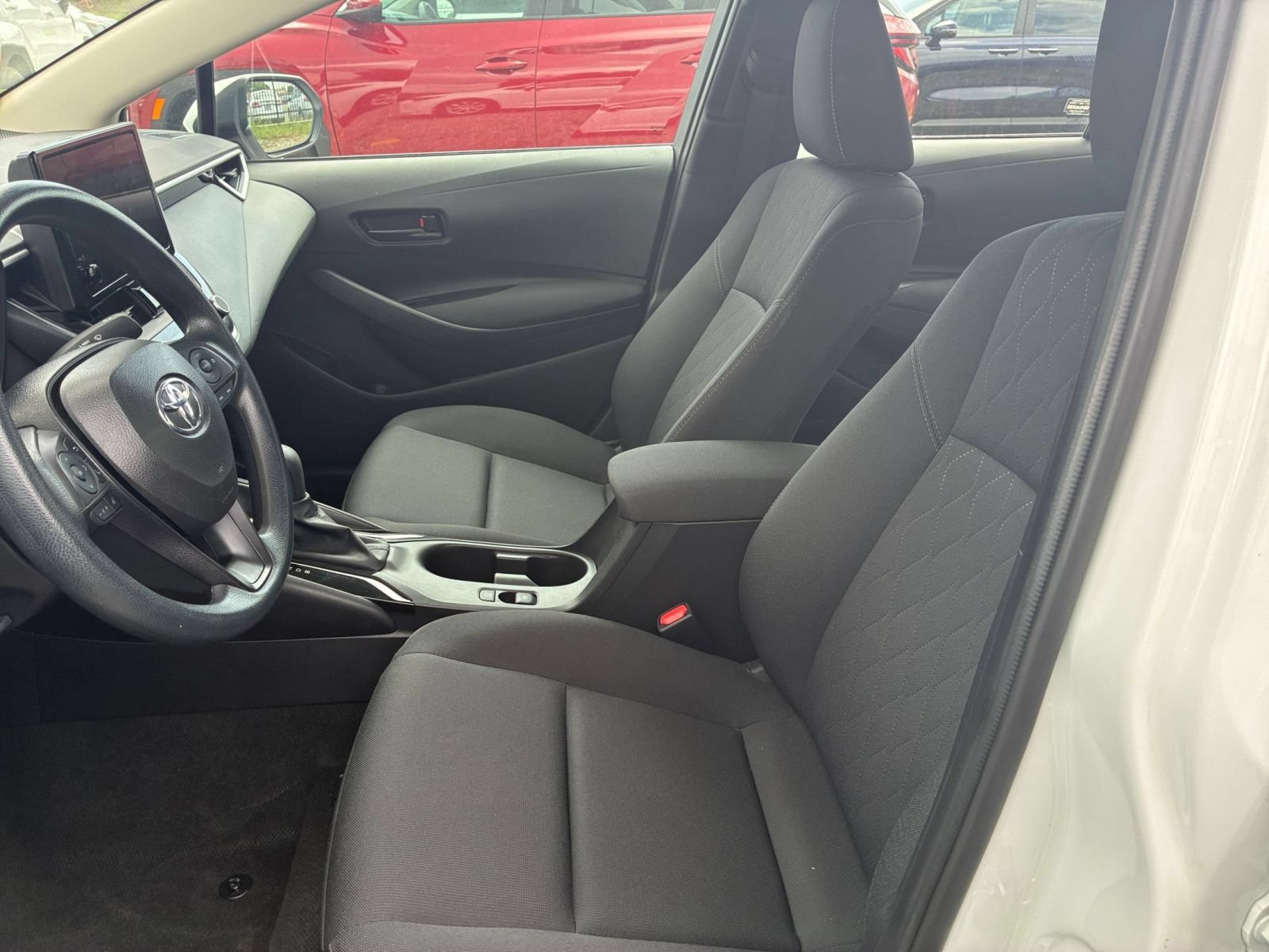 Used 2025 Toyota Corolla LE FWD image 25