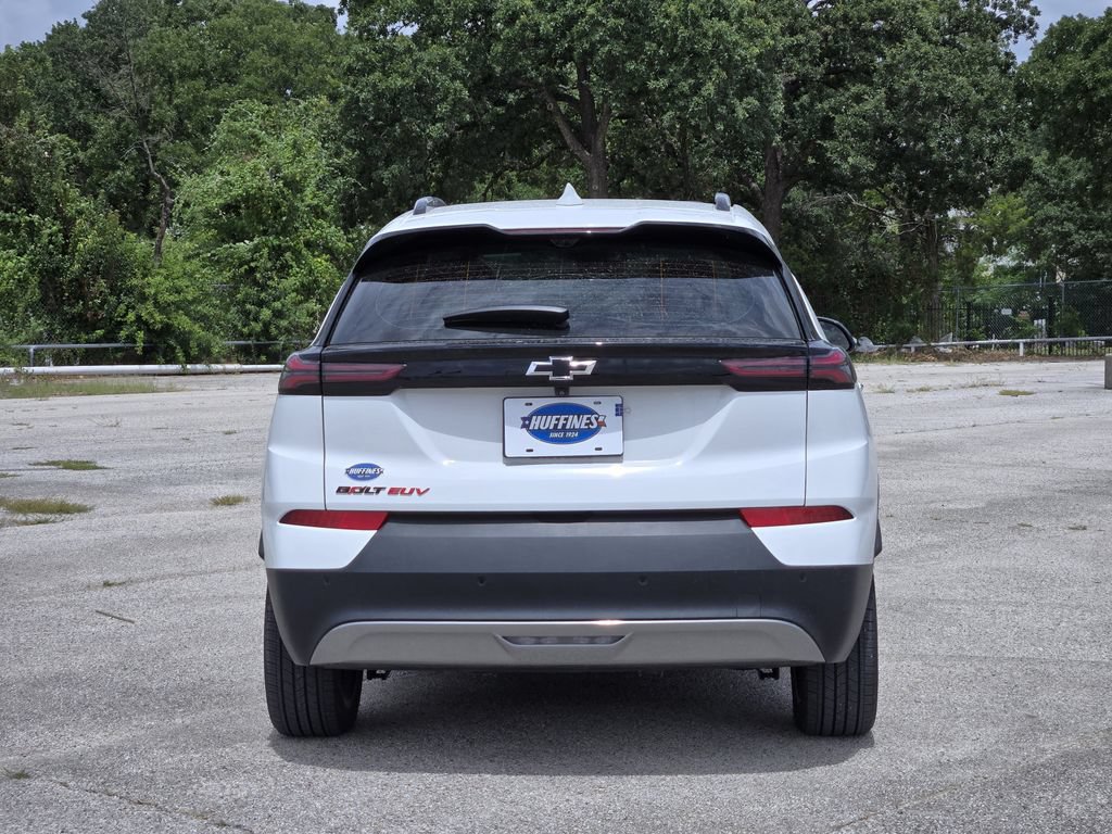 Used 2023 Chevrolet Bolt EUV Premier w/ Sun & Sound Package FWD image 6