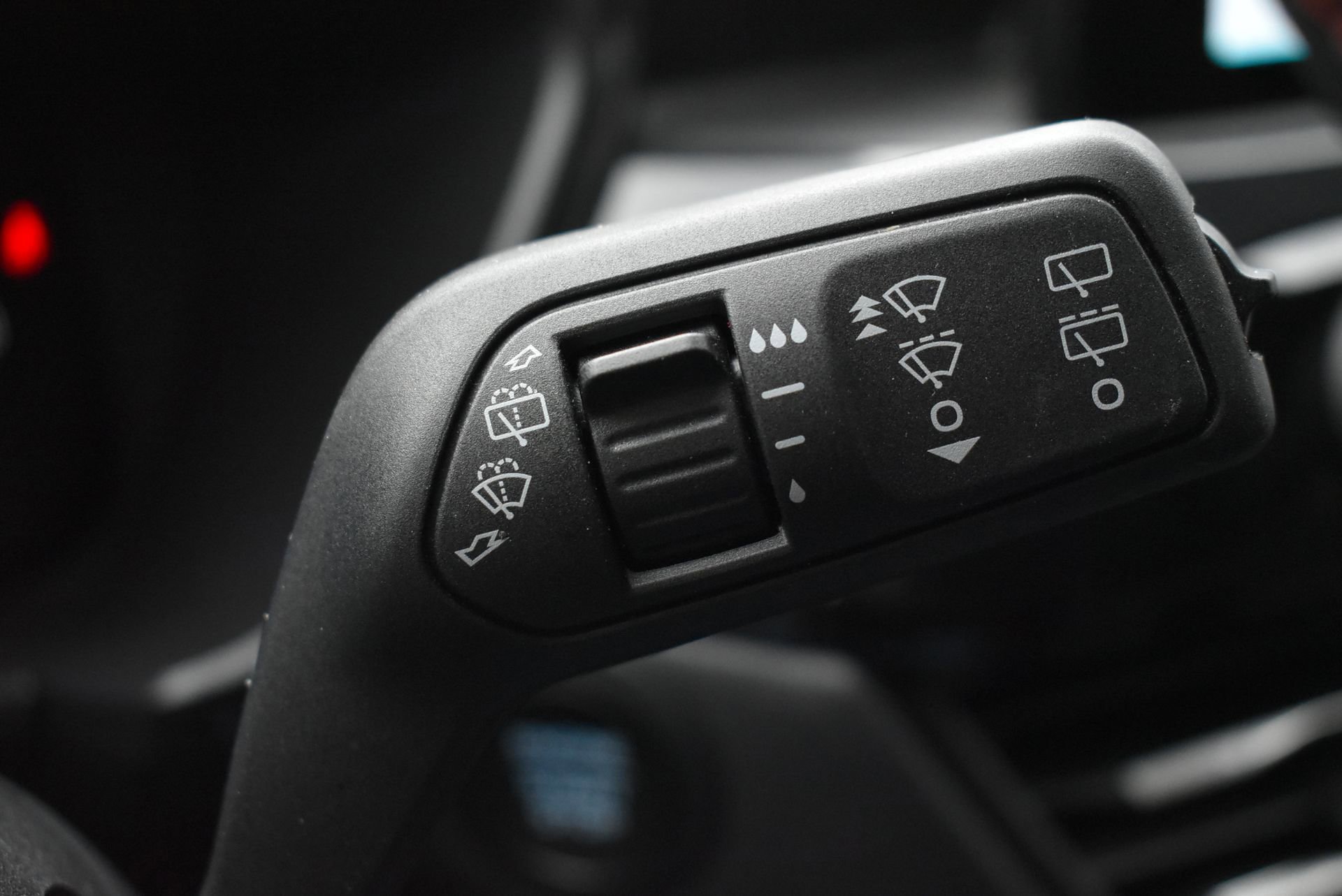 Used 2024 Ford Escape ST-Line FWD image 24