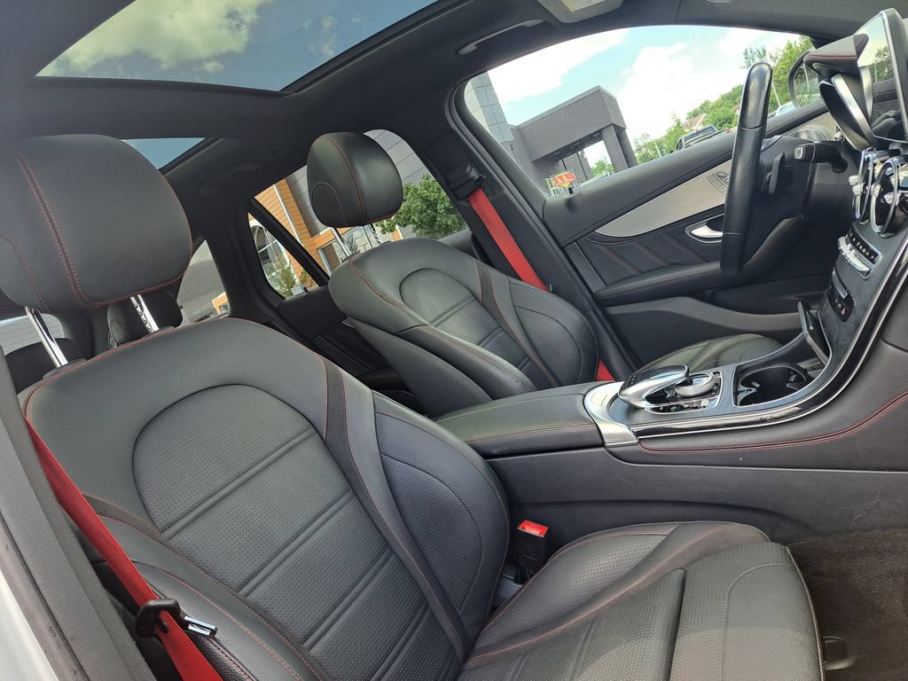 Used 2018 Mercedes-Benz GLC 43 AMG 4MATIC image 32