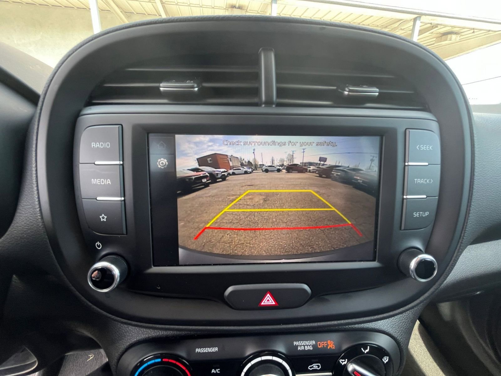 Used 2025 Kia Soul LX w/ LX Technology Package image 22