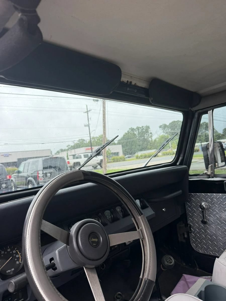 Used 1991 Jeep Wrangler S AWD/4WD image 10