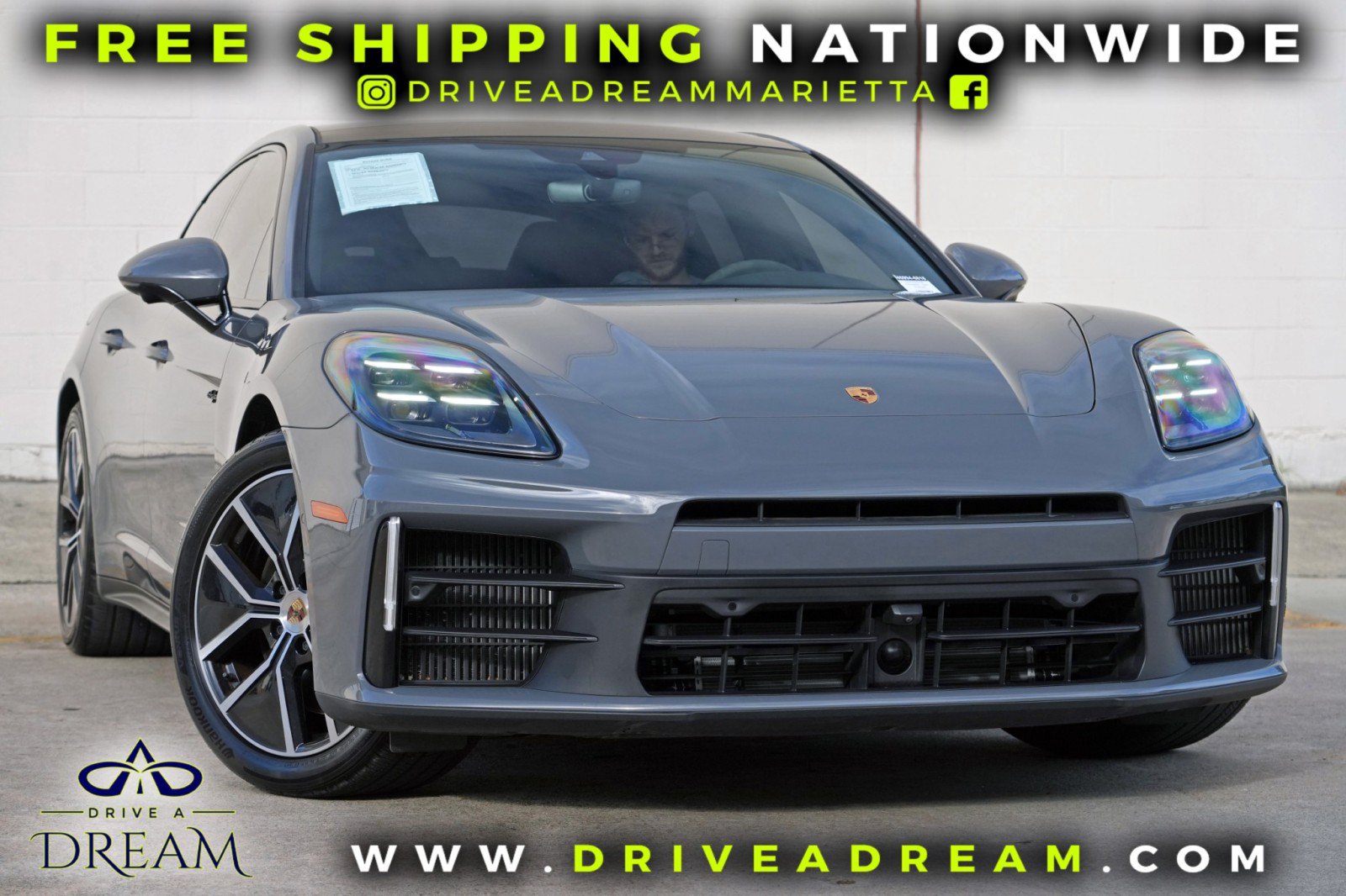Used 2025 Porsche Panamera 4 w/ Premium Package AWD/4WD image 2