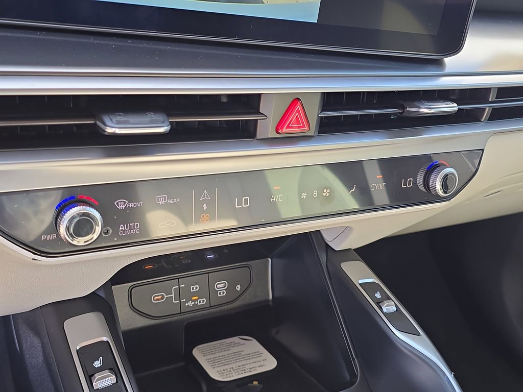 New 2026 Kia Sorento S image 24