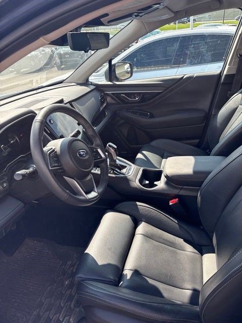 Used 2025 Subaru Outback Touring XT w/ Popular Package #2 AWD/4WD image 2
