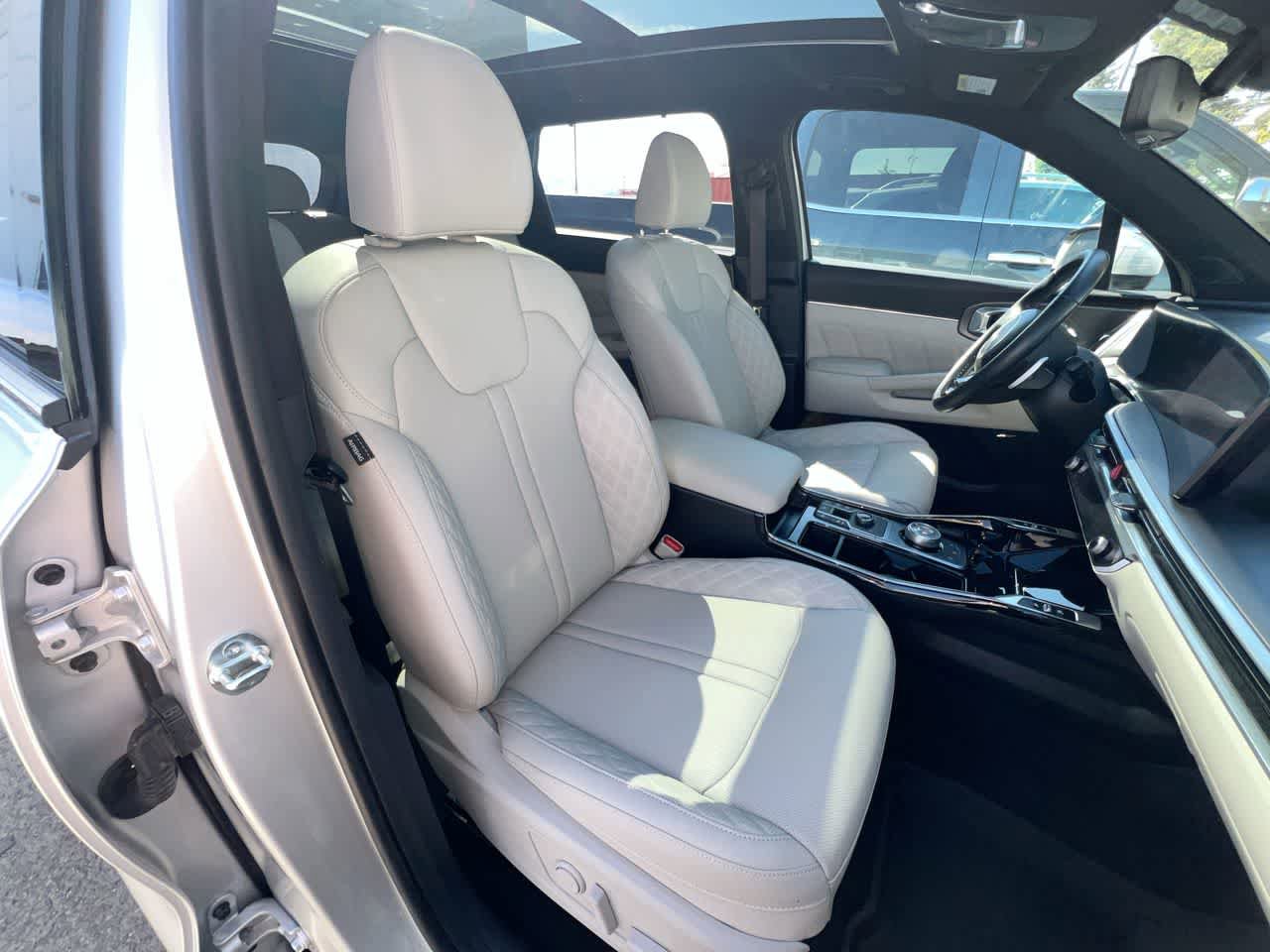 Certified 2025 Kia Sorento SX Prestige AWD/4WD image 27