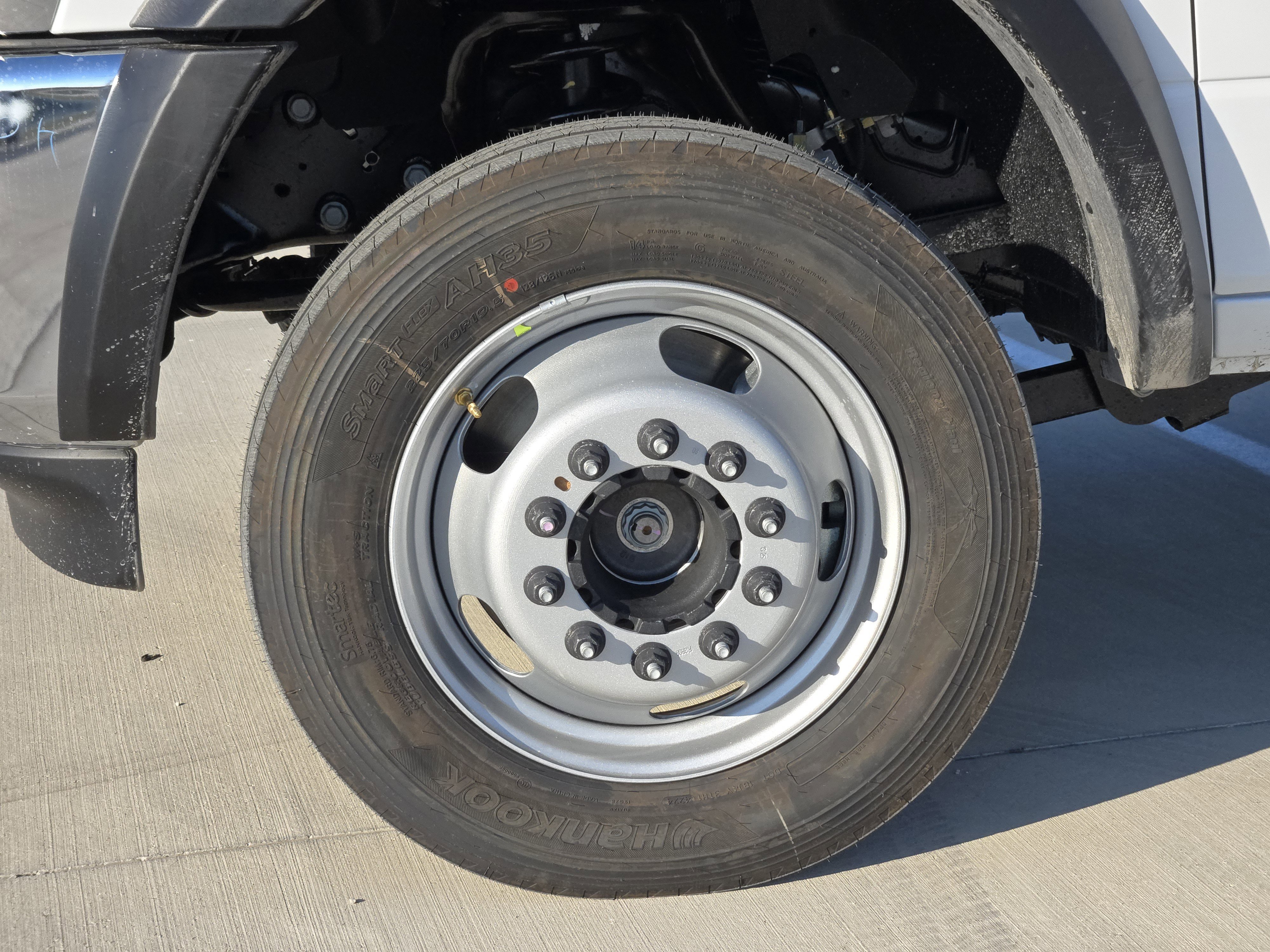 New 2026 RAM 5500 Tradesman w/ Chrome Appearance Group image 9