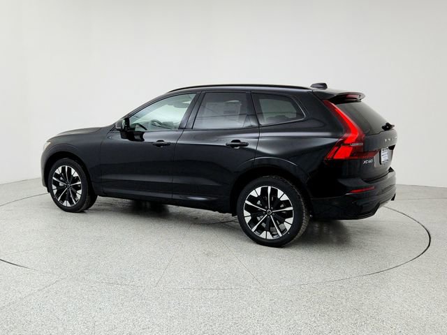 New 2026 Volvo XC60 B5 Plus w/ Climate Package image 7