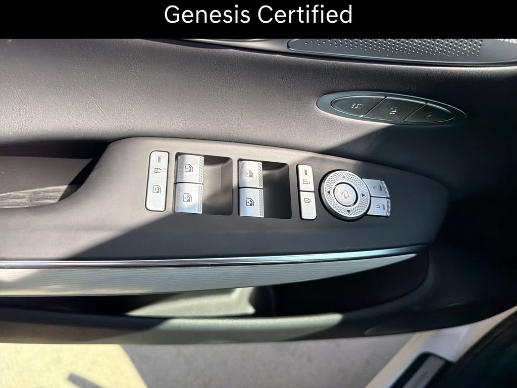 Certified 2026 Genesis GV70 2.5T Advanced AWD/4WD image 11