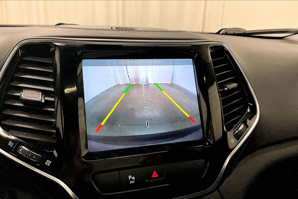 Used 2019 Jeep Cherokee Limited AWD/4WD image 14