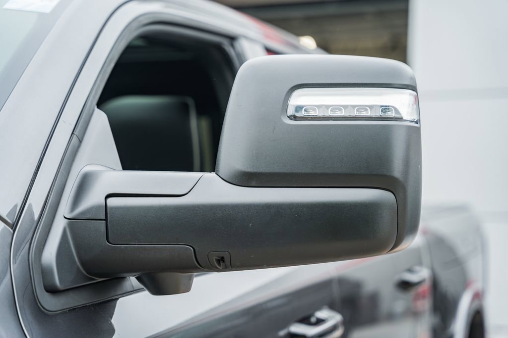 New 2026 RAM 1500 Laramie AWD/4WD image 17