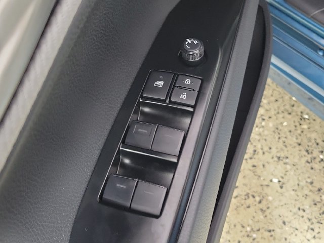 Used 2026 Toyota Camry SE FWD image 22