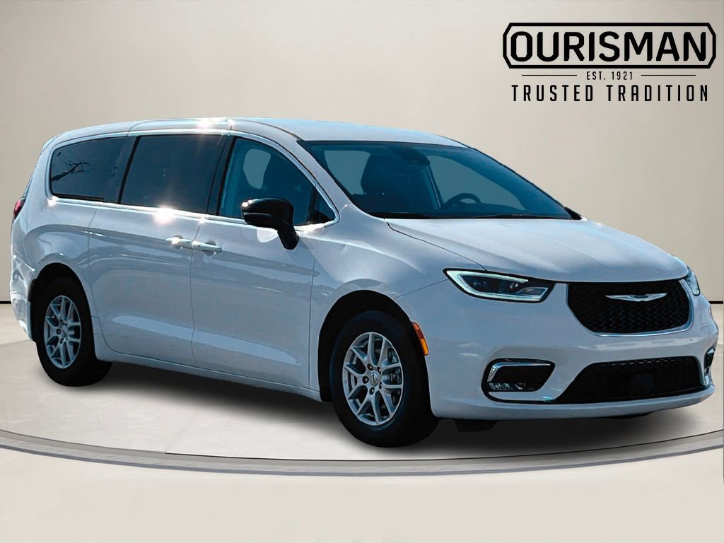 Used 2024 Chrysler Pacifica Touring-L image 1