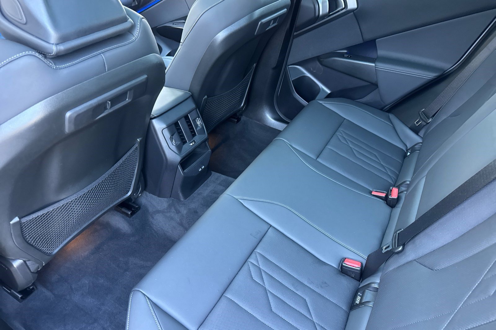 Used 2026 BMW X3 xDrive30i w/ Premium Package AWD/4WD image 27