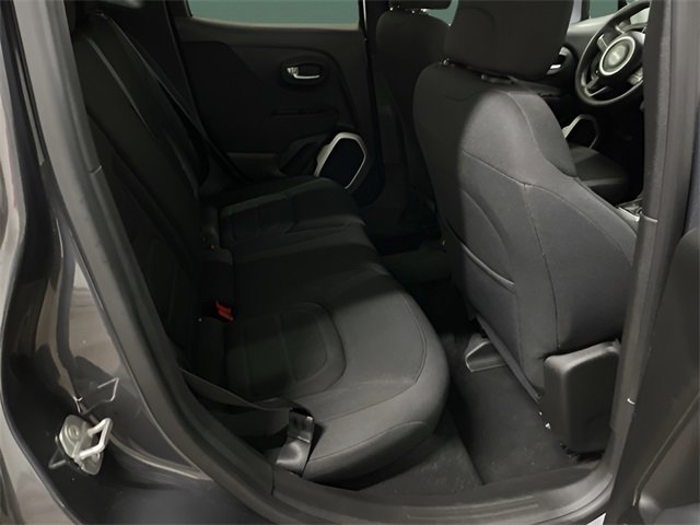 Used 2022 Jeep Renegade Latitude image 15