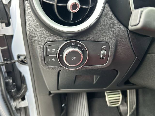 Used 2024 Alfa Romeo Stelvio Ti w/ Performance Driving Package AWD/4WD image 17