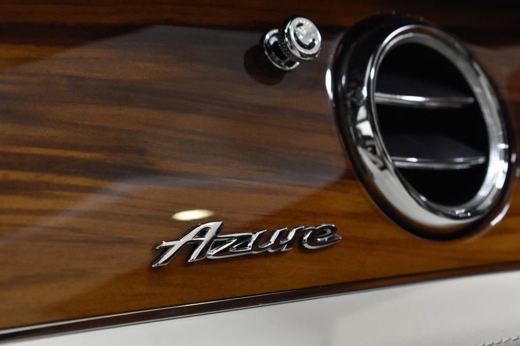 Used 2023 Bentley Bentayga AWD/4WD image 33