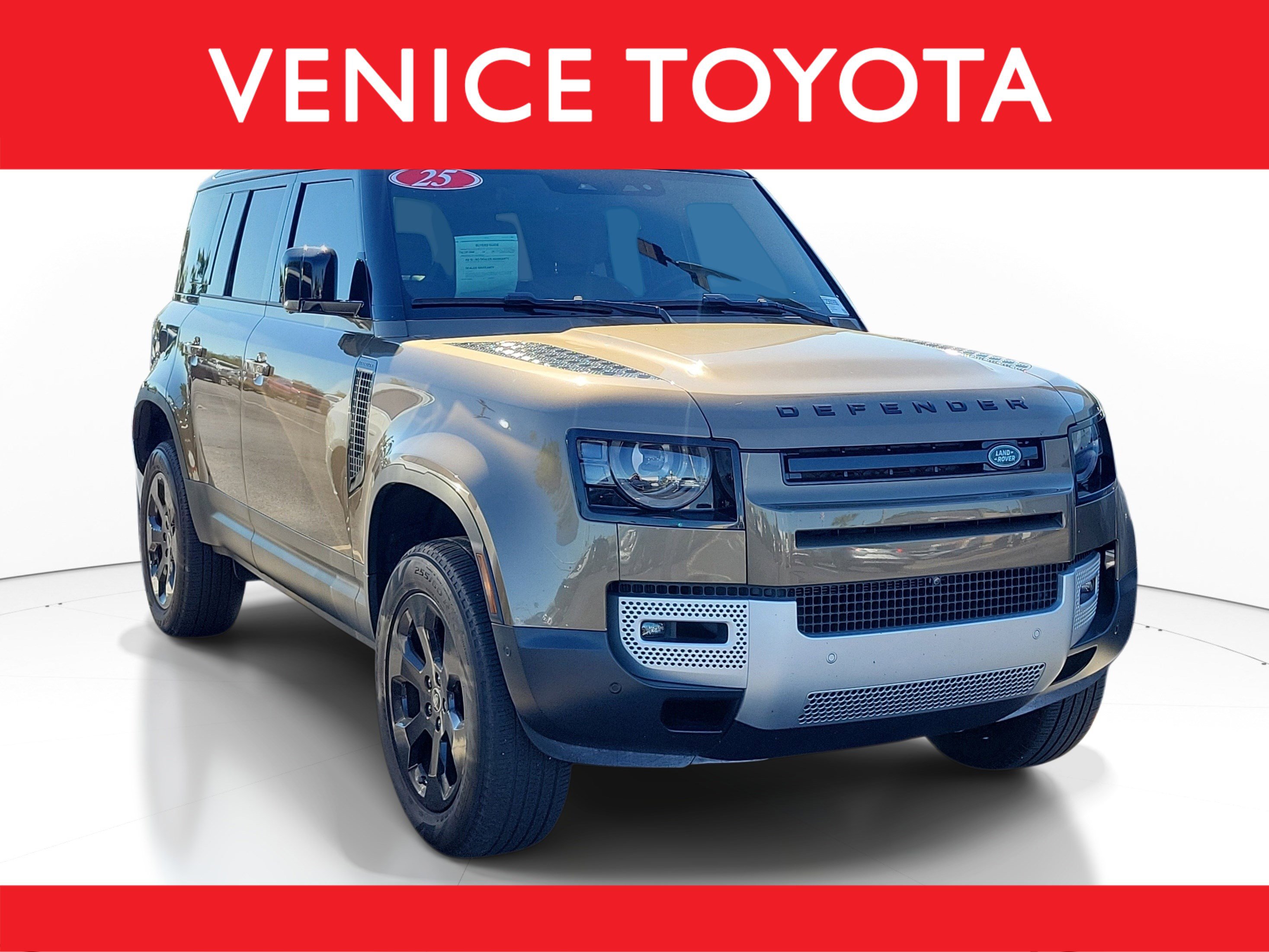 Used 2025 Land Rover Defender 110 S image 1