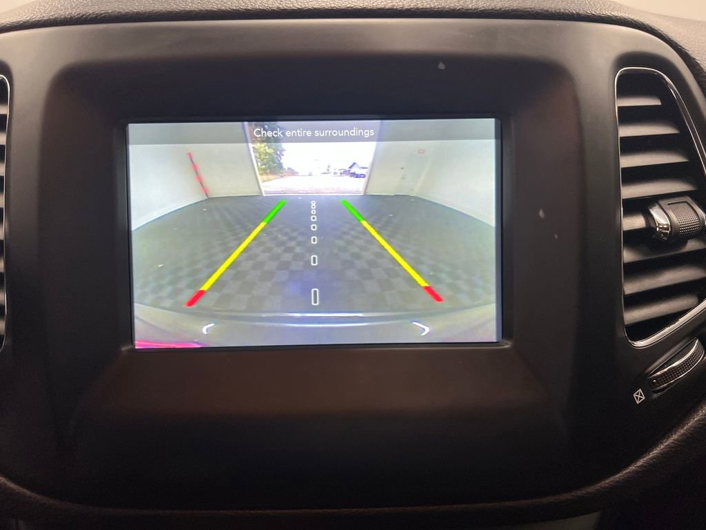 Used 2018 Jeep Compass Sport w/ Tech Group image 22