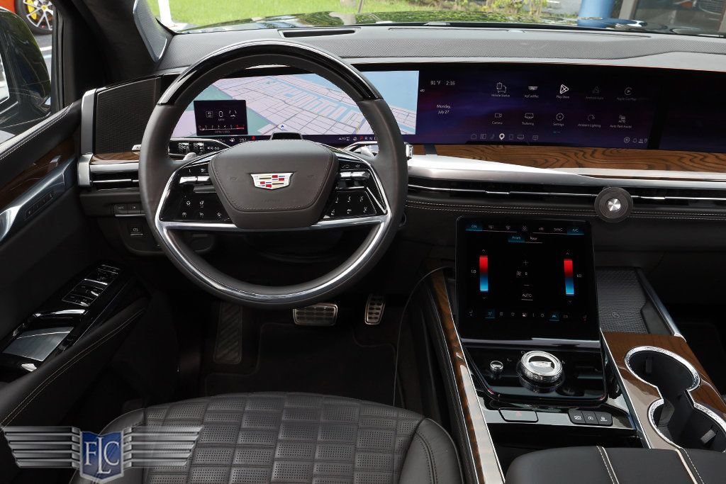 Used 2026 Cadillac Escalade ESV Platinum Sport AWD/4WD image 26