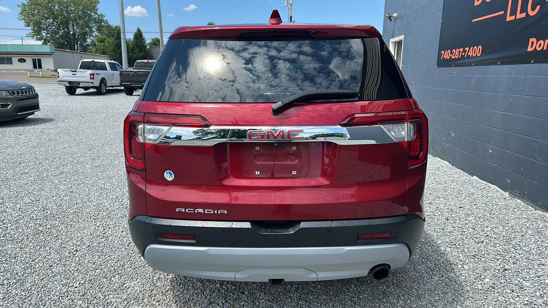 Used 2020 GMC Acadia SLE image 3