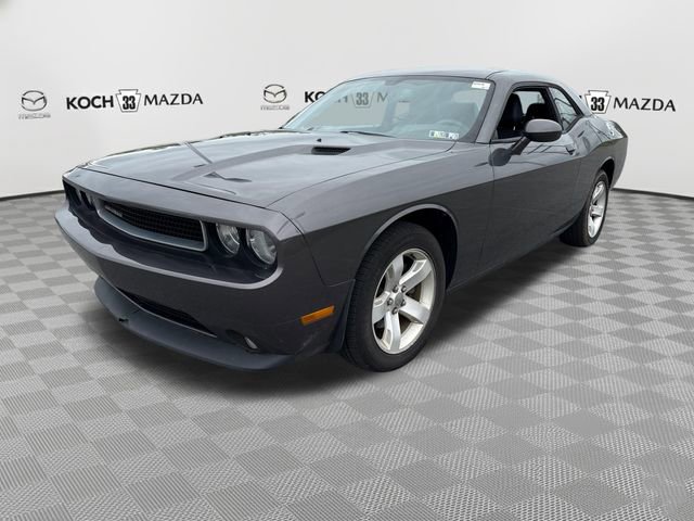 Used 2014 Dodge Challenger SXT Plus RWD image 3