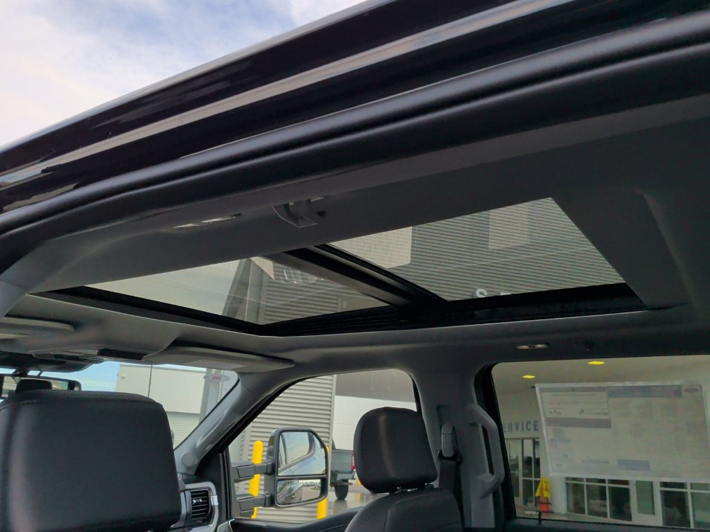 New 2027 Ford F350 Lariat w/ Black Appearance Package AWD/4WD image 24