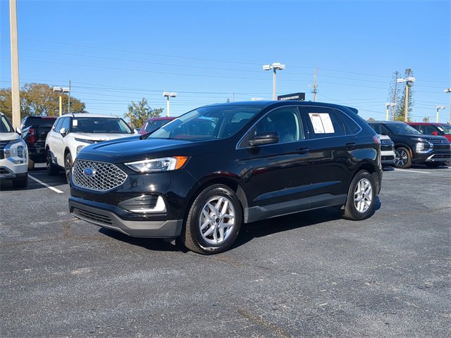 Used 2024 Ford Edge SEL image 2