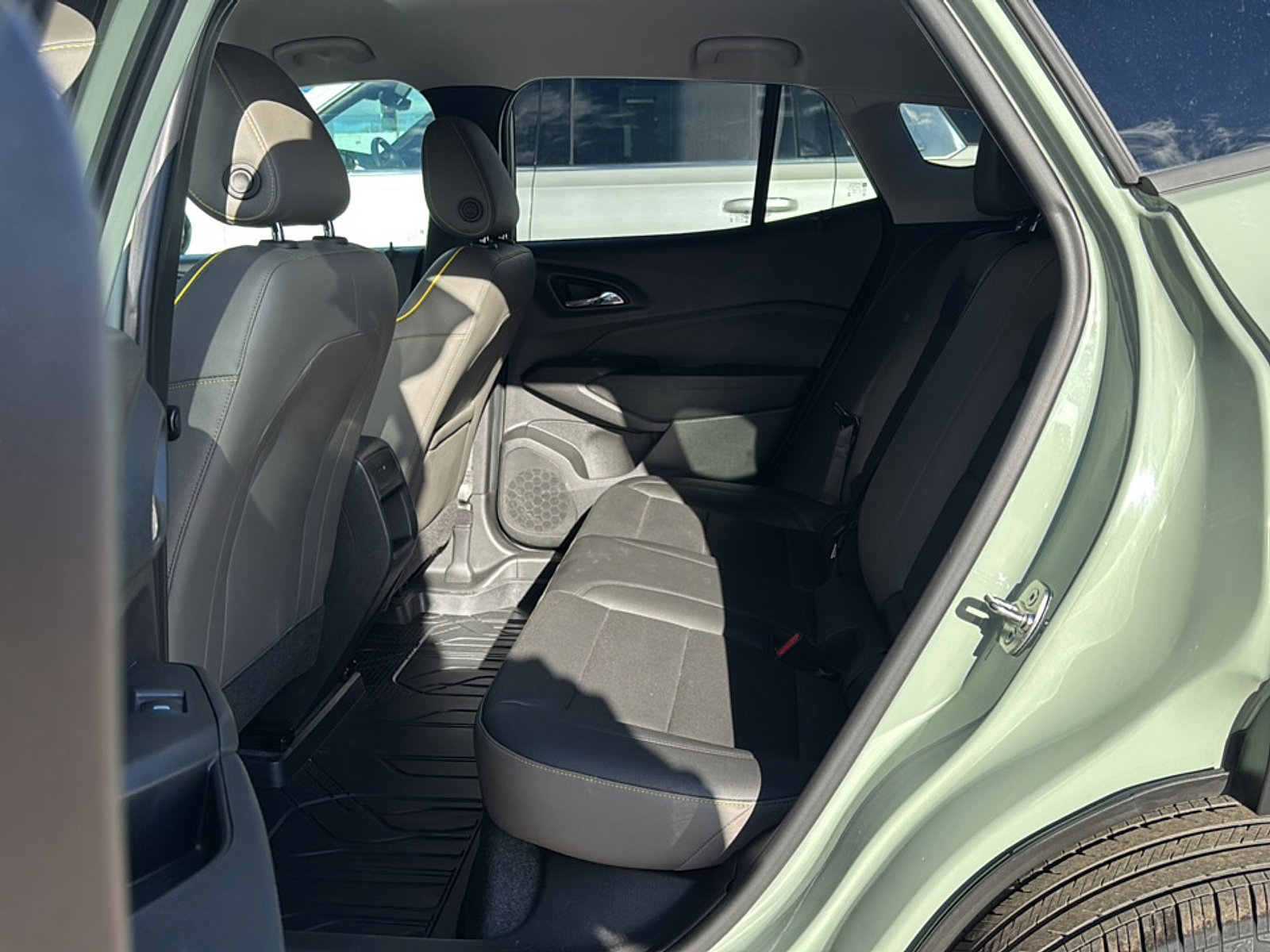 Used 2024 Chevrolet Trax ACTIV w/ Driver Confidence Package image 21