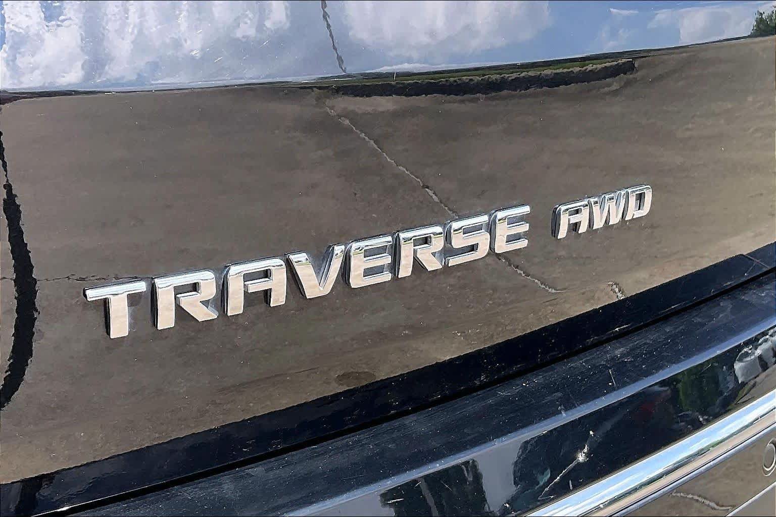 Used 2018 Chevrolet Traverse High Country AWD/4WD image 29