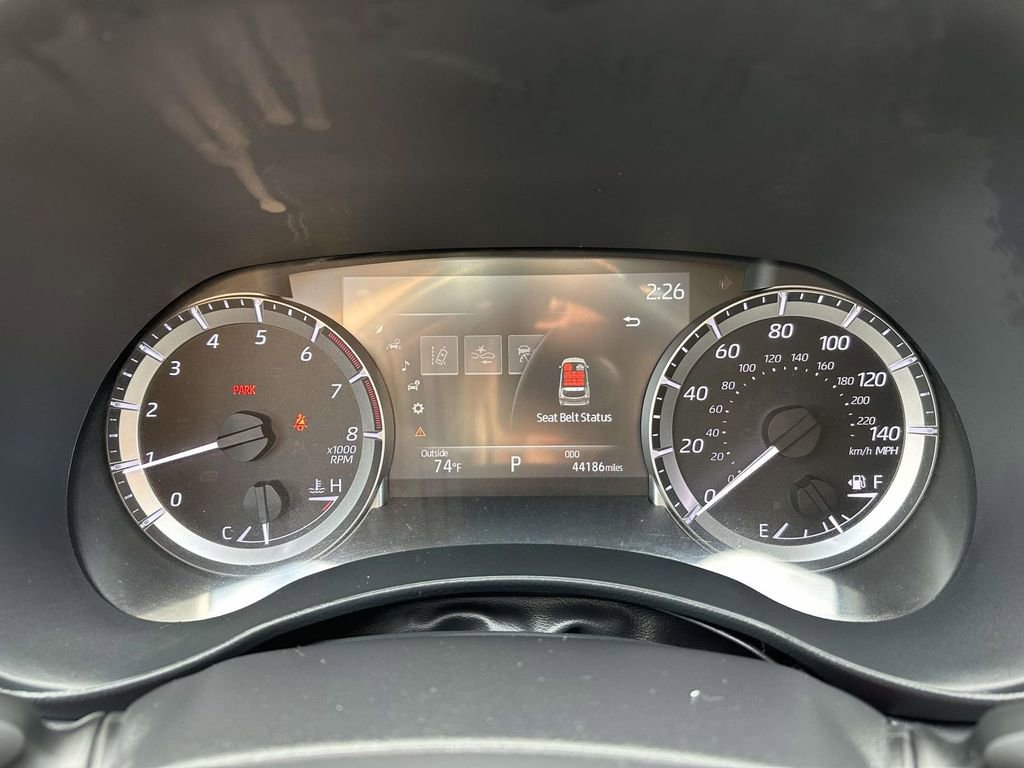 Used 2023 Toyota Highlander LE image 15