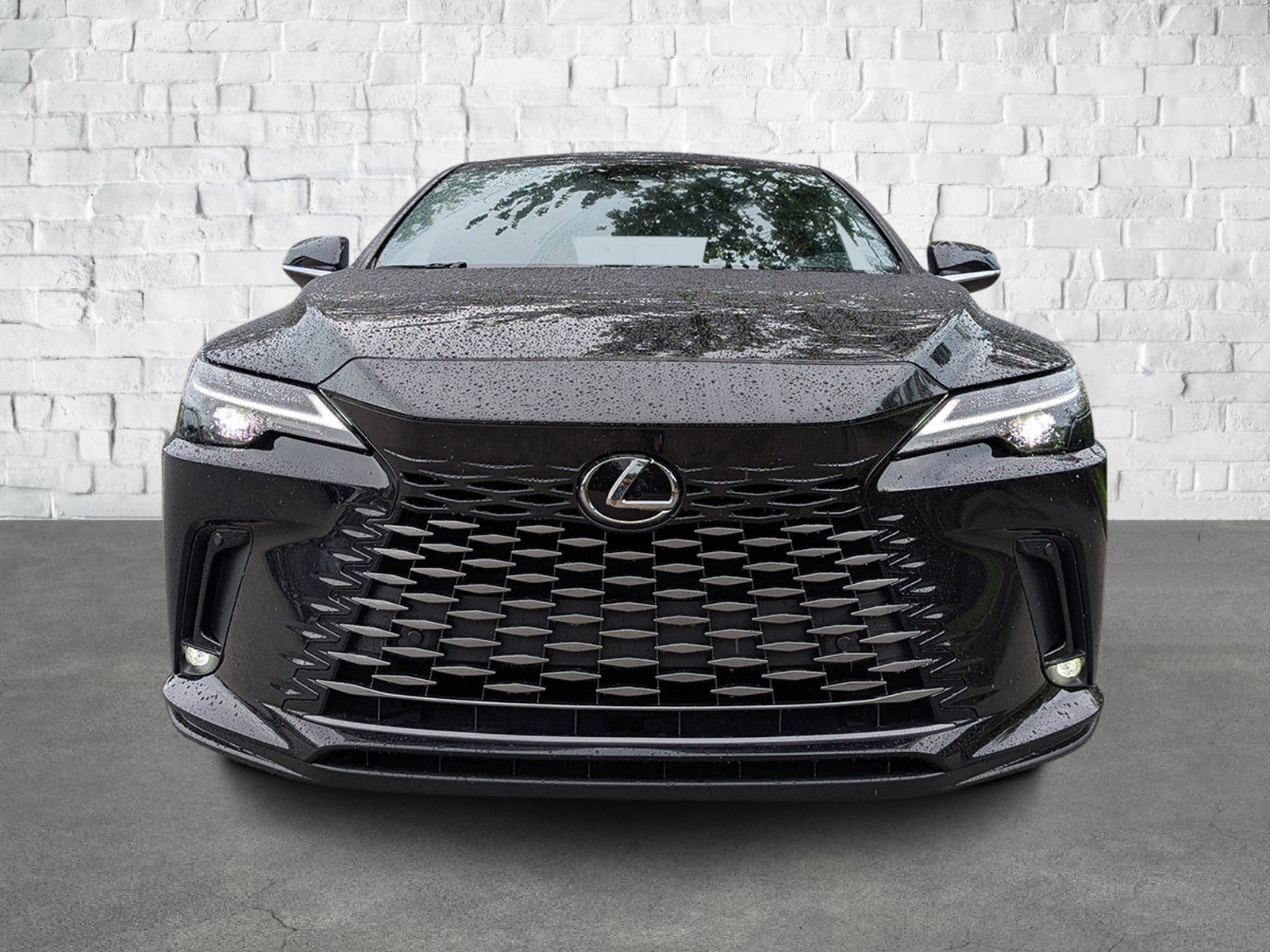 Used 2024 Lexus RX 350 FWD image 2