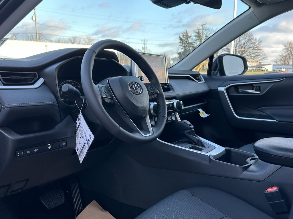 New 2025 Toyota RAV4 XLE image 8