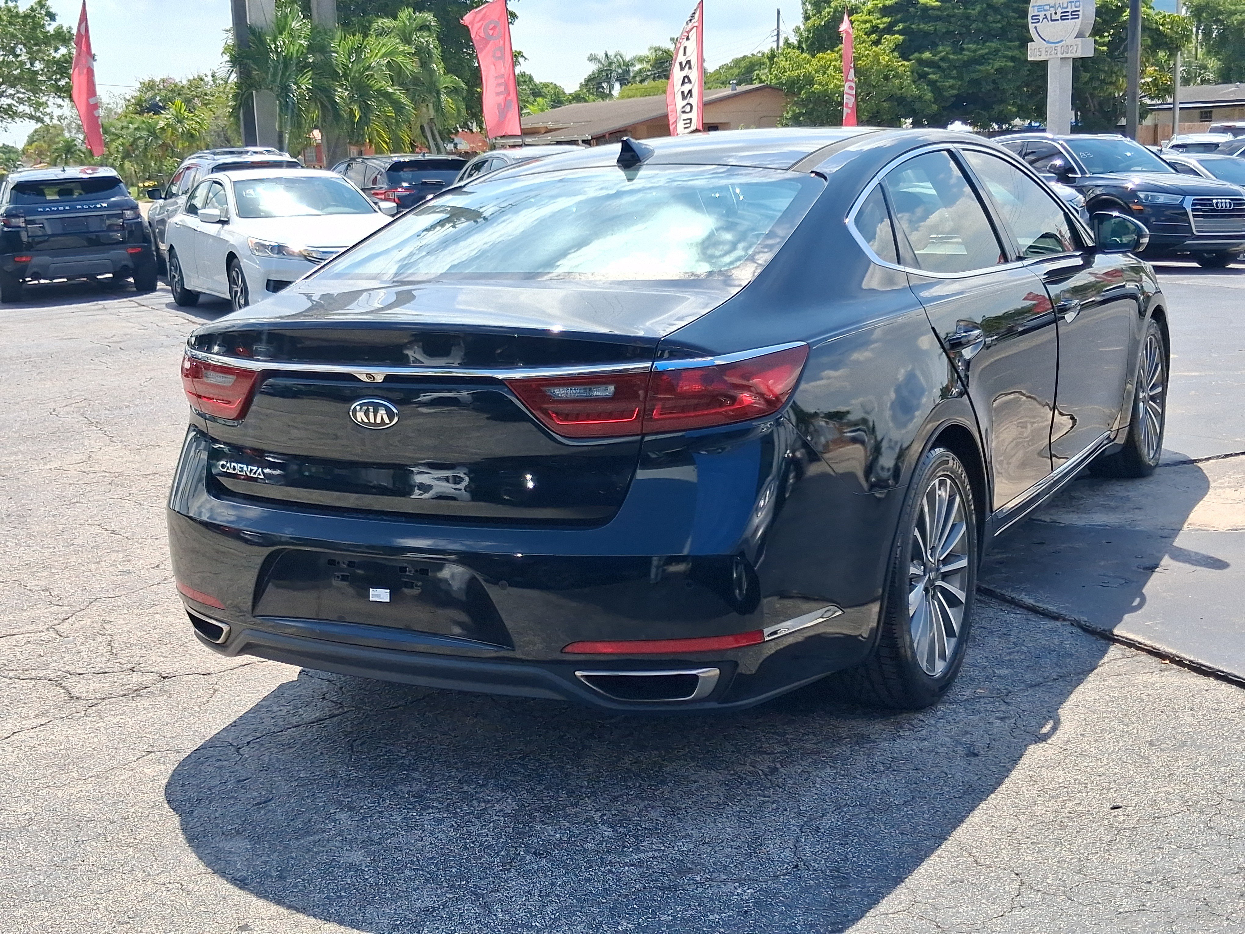 Used 2017 Kia Cadenza Technology FWD image 5