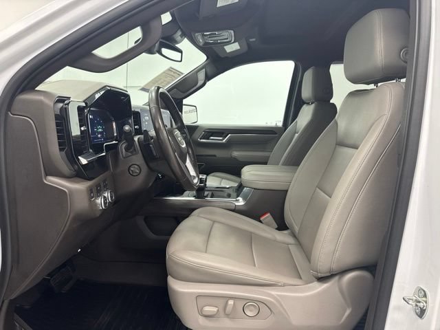 Used 2023 GMC Sierra 1500 SLT w/ SLT Premium Package AWD/4WD image 26