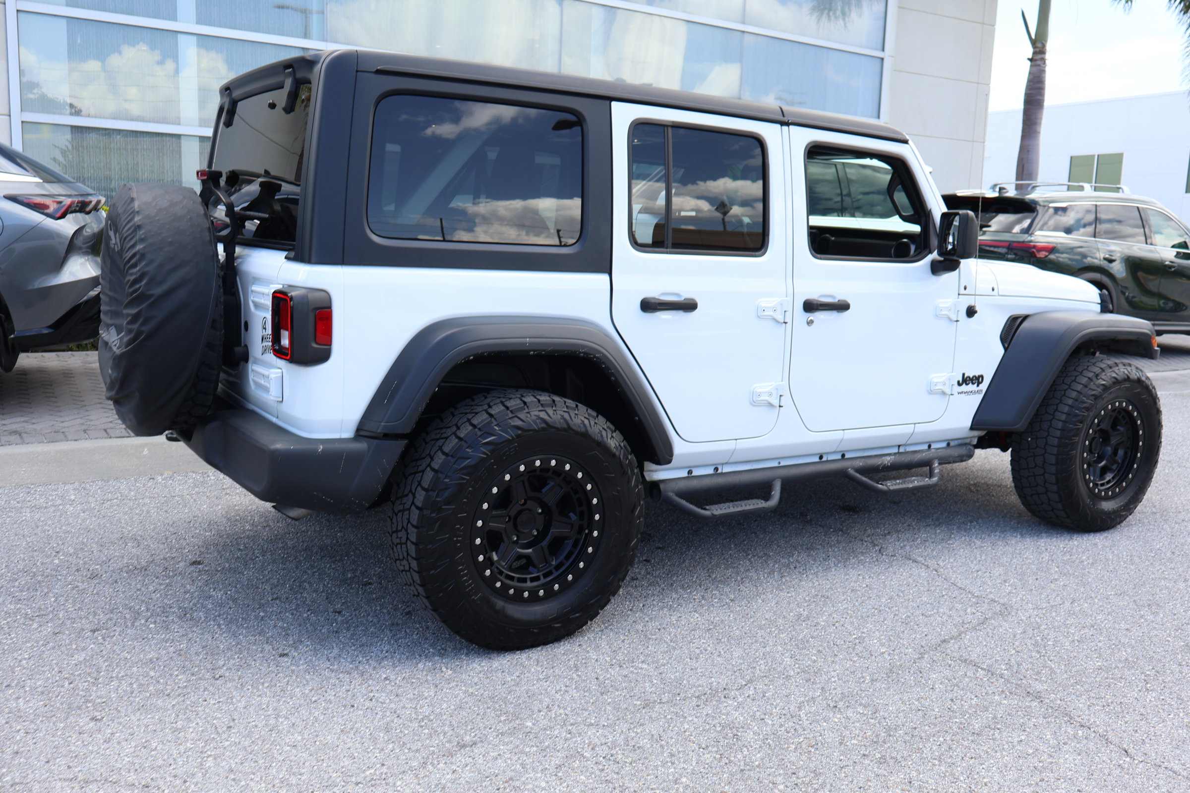 Used 2021 Jeep Wrangler Unlimited Sport AWD/4WD image 6