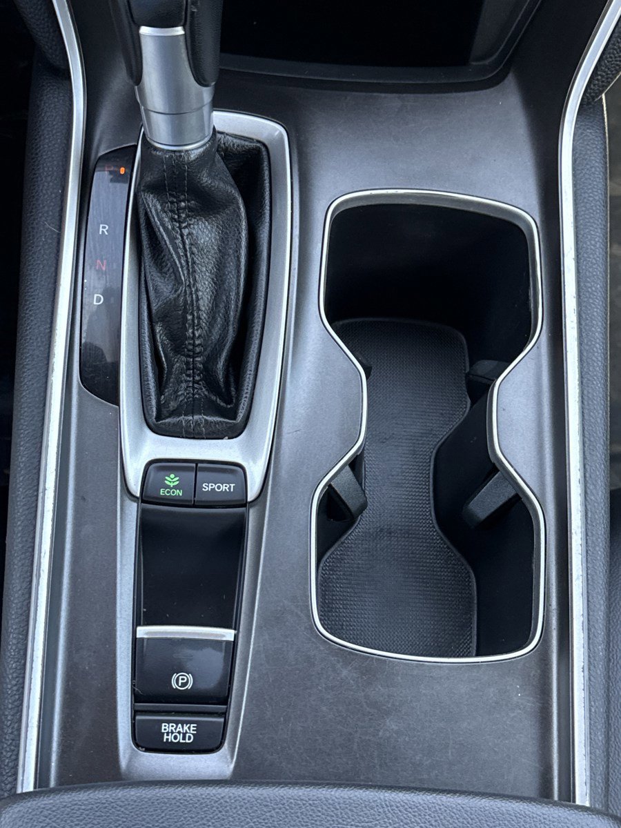 Used 2020 Honda Accord Sport image 24