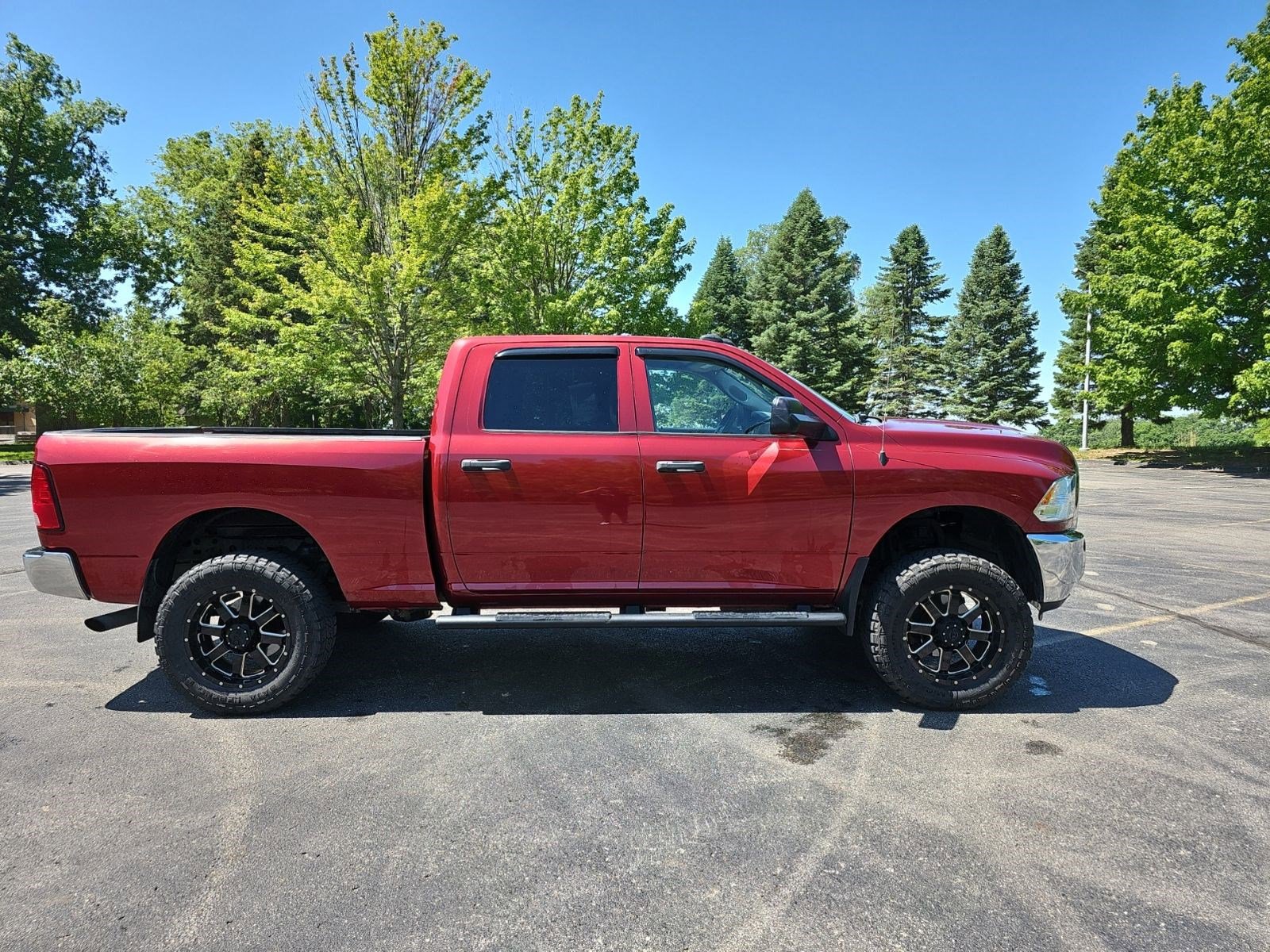 Used 2015 RAM 2500 Tradesman w/ Chrome Appearance Group AWD/4WD image 7