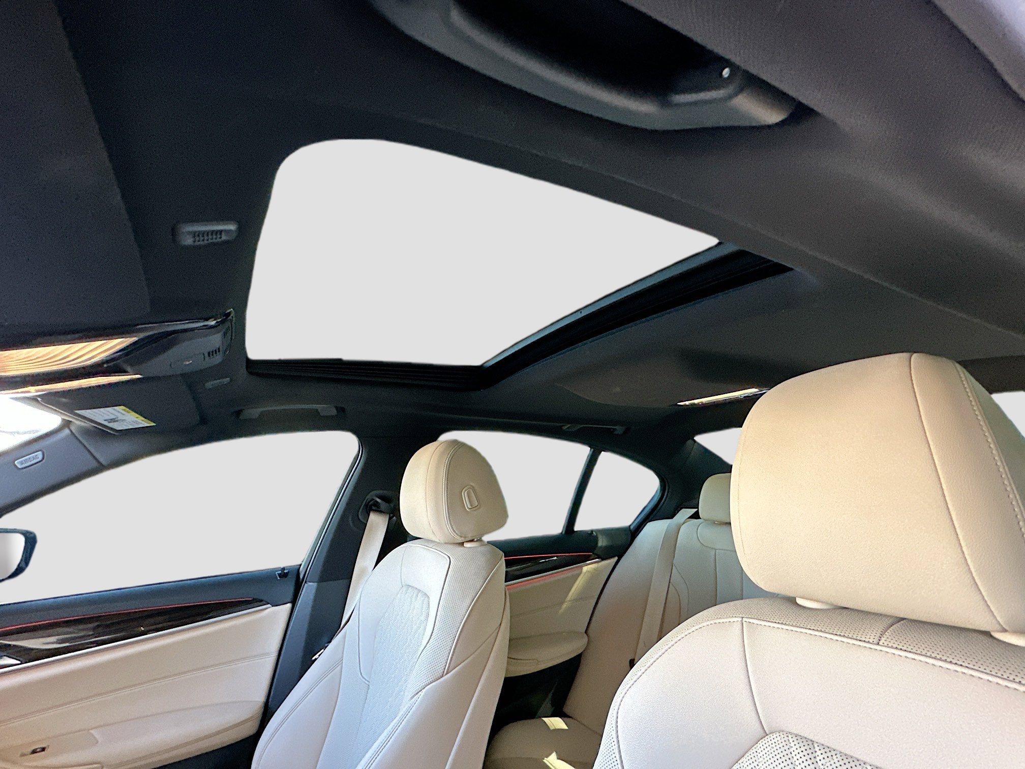 Certified 2023 BMW 540i w/ Premium Package image 23