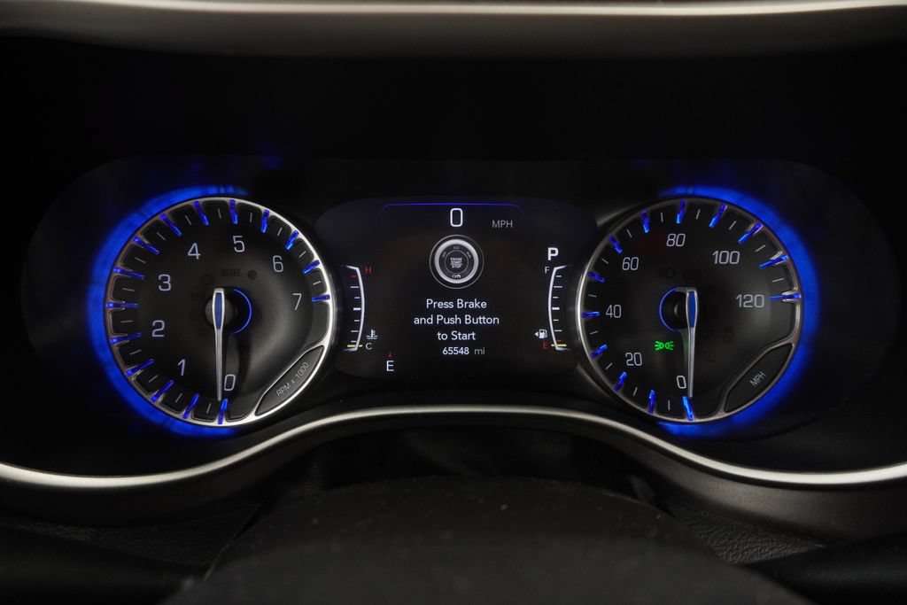 Certified 2021 Chrysler Pacifica Touring-L FWD image 30