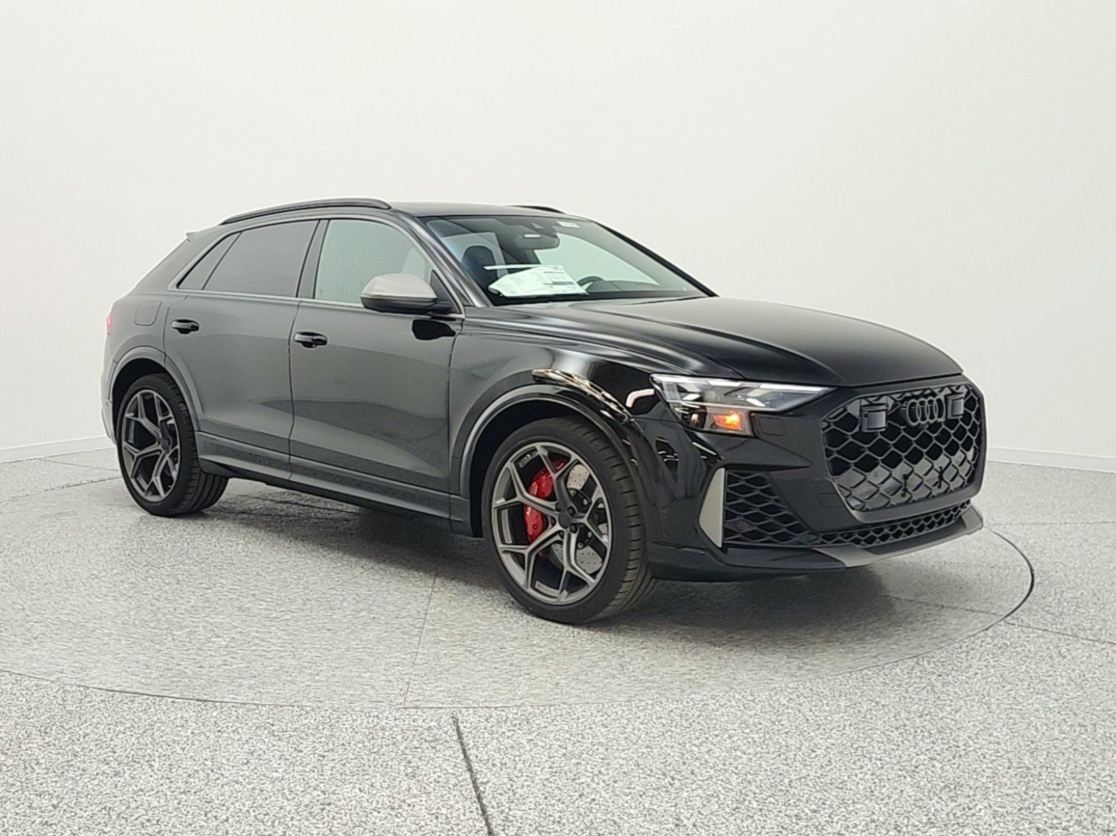 New 2026 Audi RS Q8 performance image 3