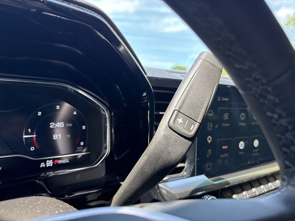 Used 2025 GMC Sierra 1500 SLE w/ Preferred Package AWD/4WD image 19